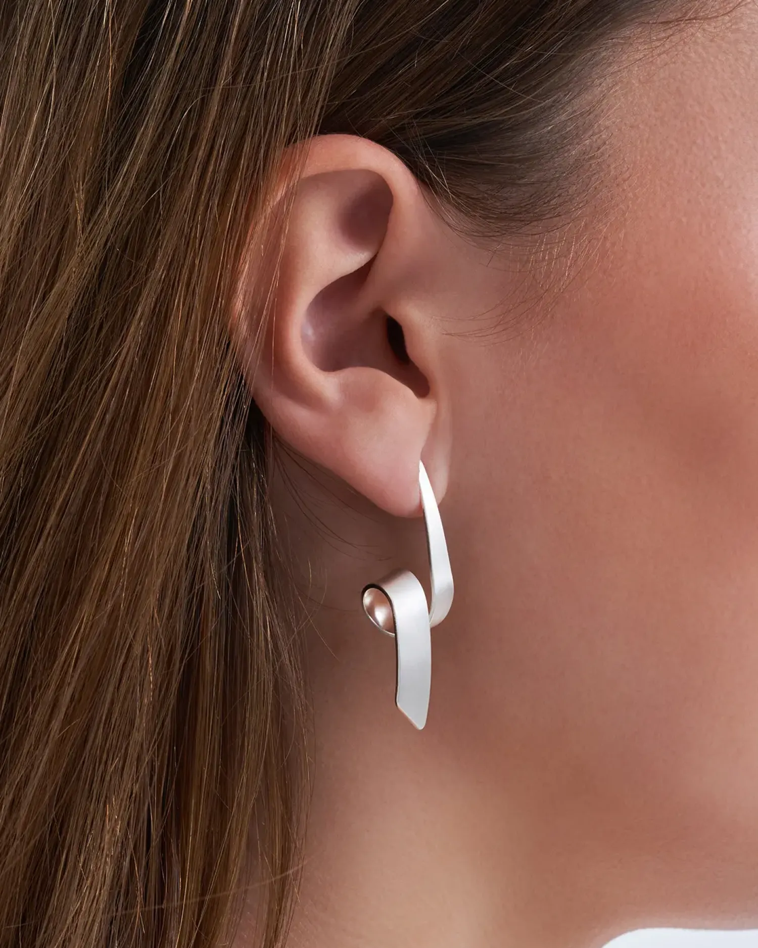 Sale Bijou Brigitte Orecchini a perno - Curved Silver