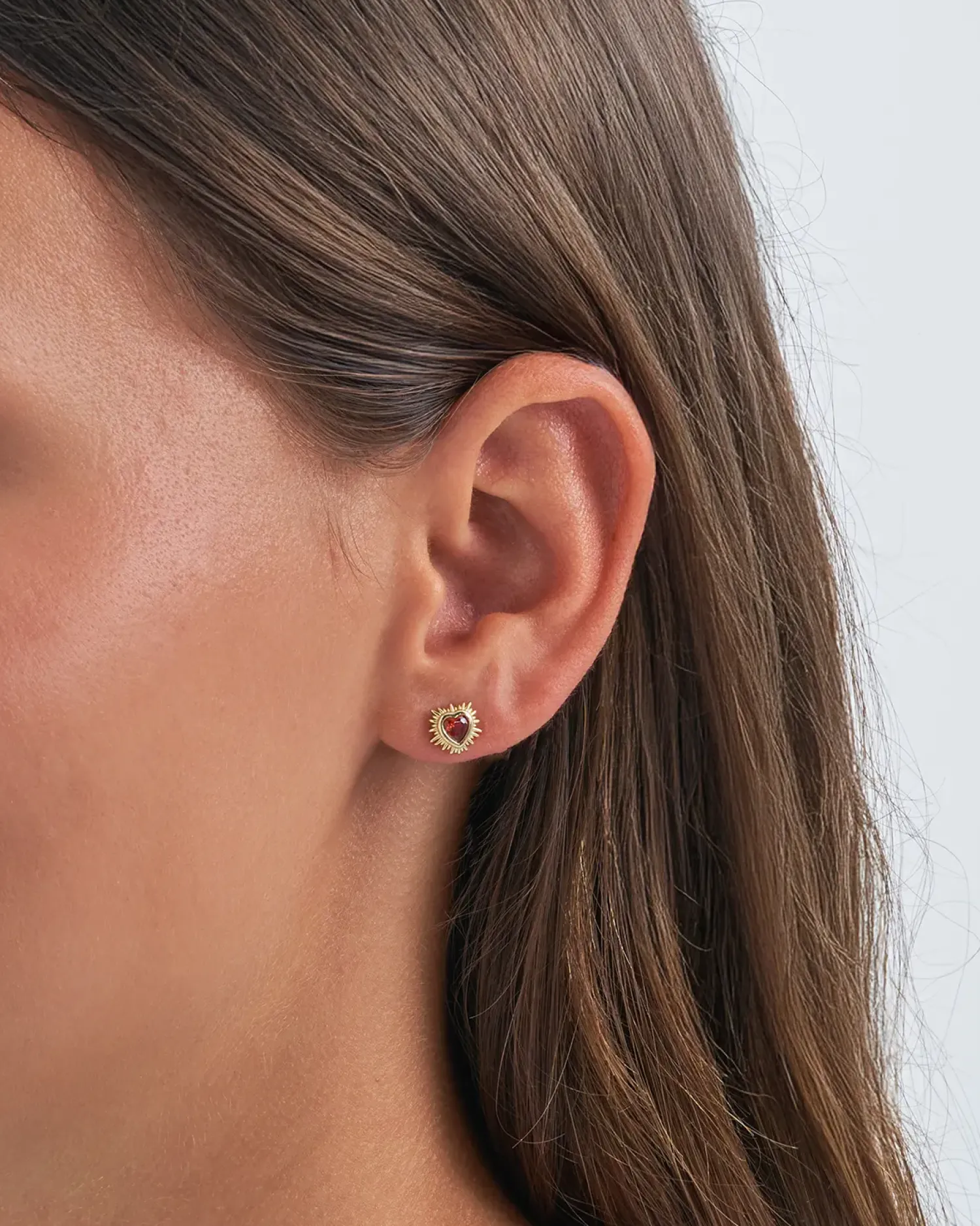 New Bijou Brigitte Orecchini a perno - Red Zirconia