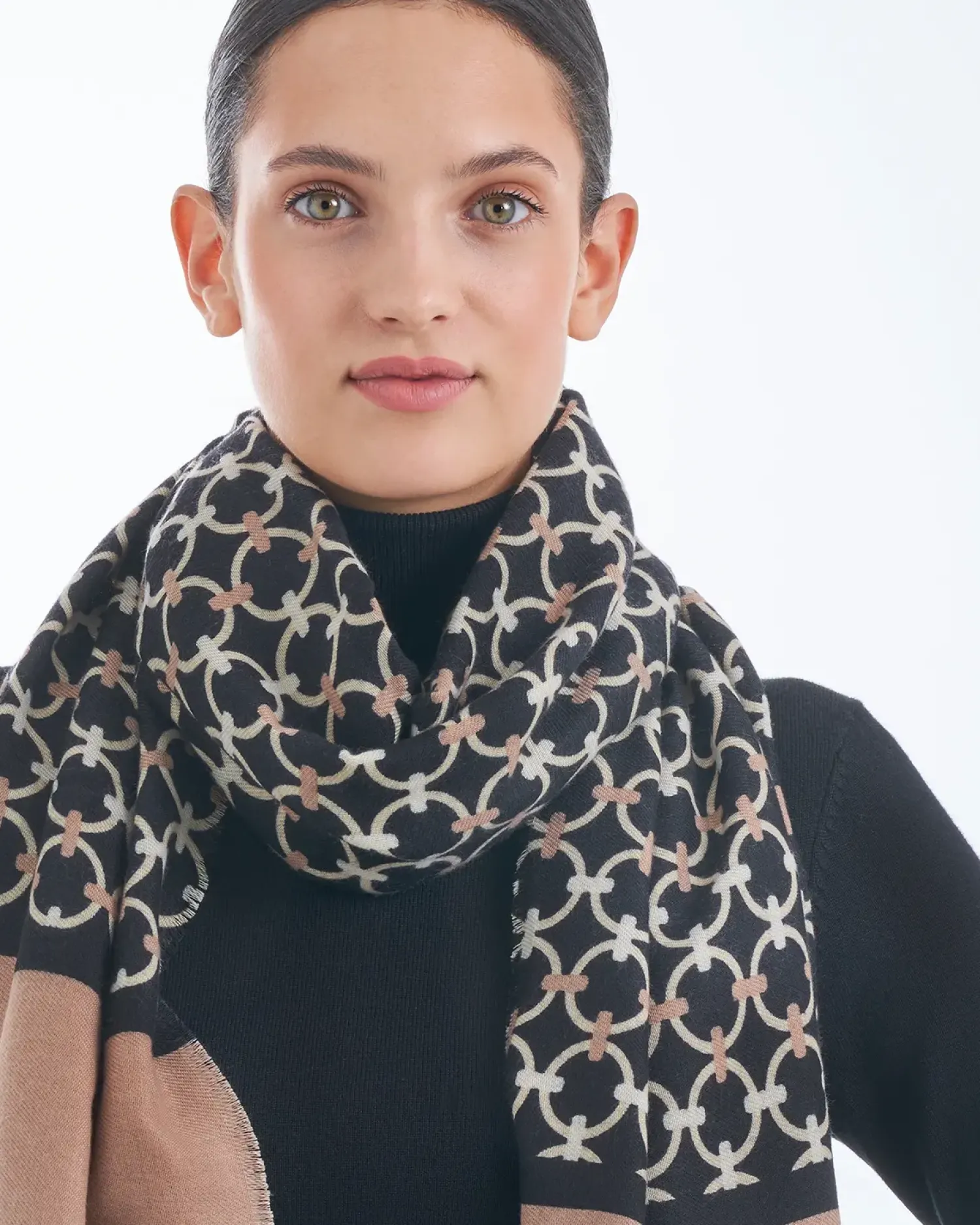 Sale Bijou Brigitte Sciarpa - Modern Classics